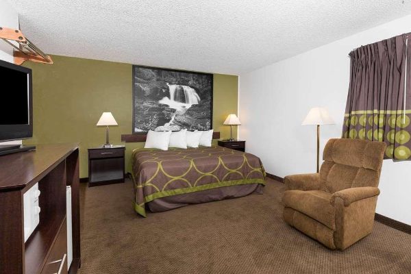 SUPER 8 MISSOULA BROOKS ST MT (Missoula)